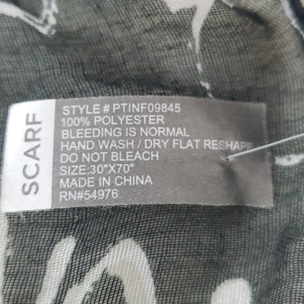 Sears black Love&Rings scarf New